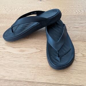CROCS Black Foam Flip Flop Sandals
